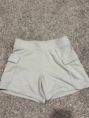 DKNY Women's Light Tan Cargo Shorts